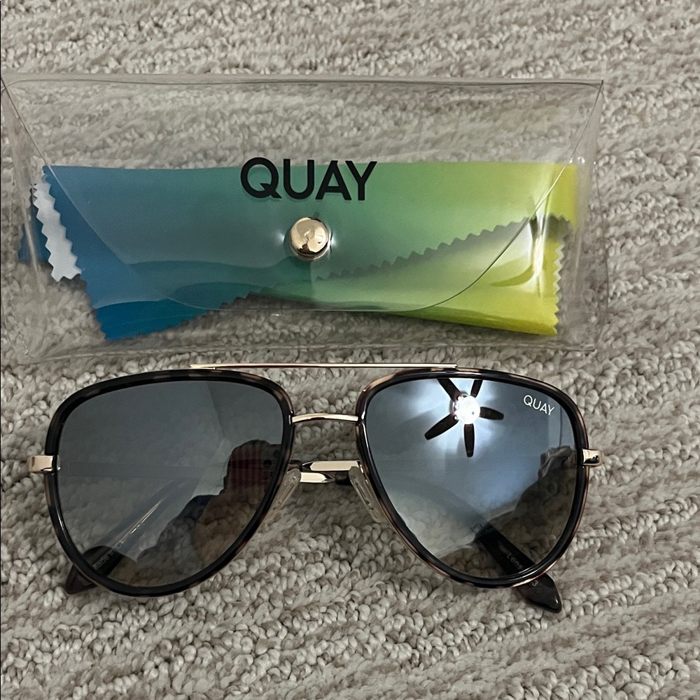 Quay Australia Women's Black Gradient Aviator Sunglasses